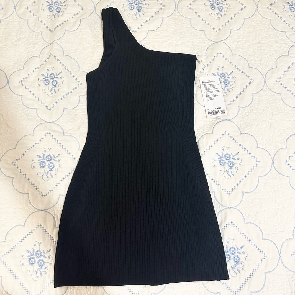 NWT Lululemon Asymmetrical Dress Sz S Fits 6/8 in Lululemon
